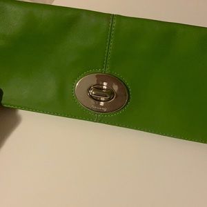 Green coach clutch